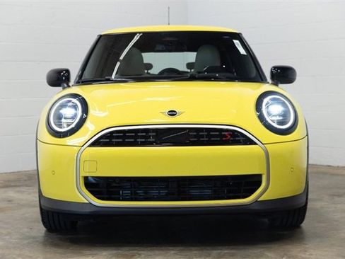 Certified 2025 MINI Cooper S image 7