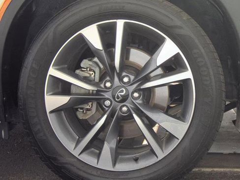 Certified 2023 INFINITI QX60 Luxe w/ Performance Audio Package image 17