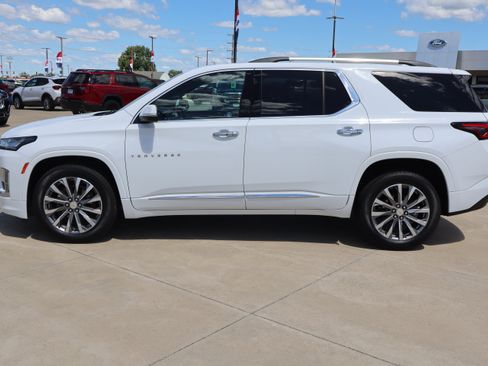 Used 2023 Chevrolet Traverse Premier AWD/4WD image 8