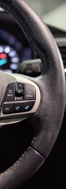 Used 2021 Ford Explorer XLT w/ Equipment Group 202A RWD image 27