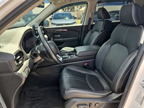 Used 2024 Honda Pilot Elite image 28