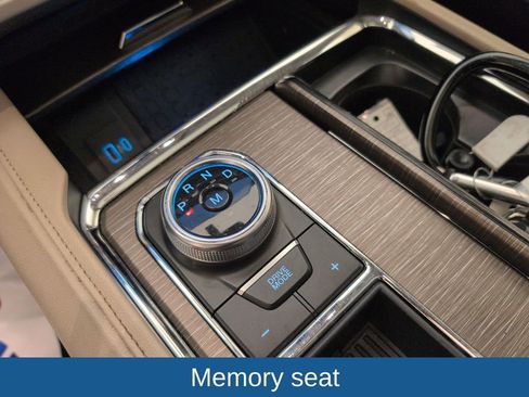 Used 2024 Ford Expedition Limited image 37