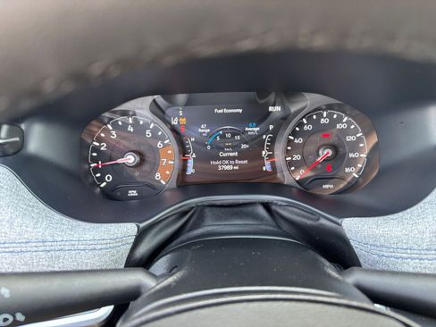 Used 2025 Jeep Compass Latitude AWD/4WD image 39