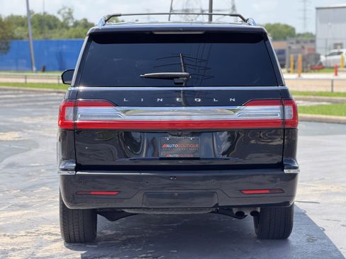 Used 2020 Lincoln Navigator L Reserve w/ Luxury Package AWD/4WD image 9