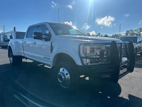 Used 2021 Ford F450 Platinum w/ FX4 Off-Road Package AWD/4WD image 2