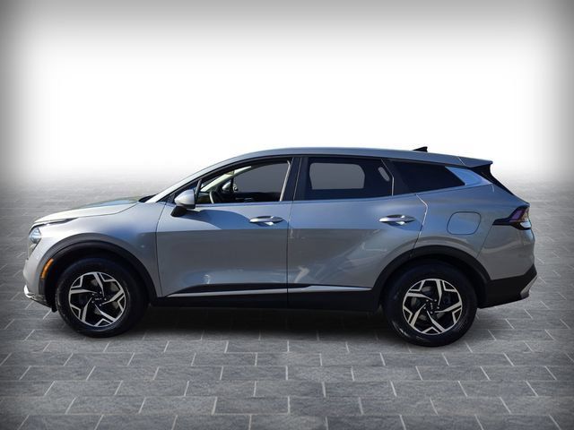 Used 2023 Kia Sportage LX AWD/4WD image 4