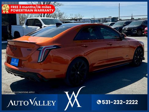 Used 2022 Cadillac CT4 V w/ Technology Package image 7