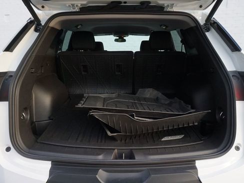 Used 2024 Chevrolet Blazer LT w/ Convenience Package FWD image 26
