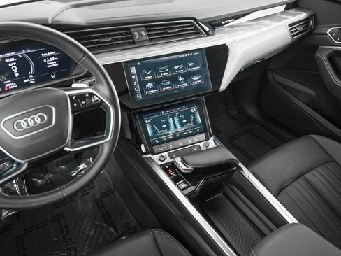 Certified 2024 Audi Q8 e-tron Premium AWD/4WD image 14