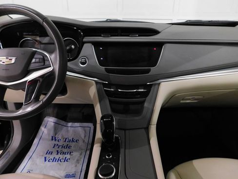 Used 2021 Cadillac XT5 Premium Luxury AWD/4WD image 39