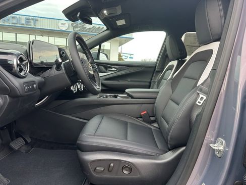 New 2026 Chevrolet Blazer EV LT image 15