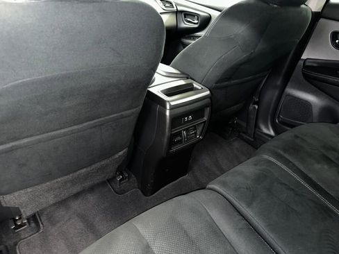 Used 2019 Nissan Murano SV image 16