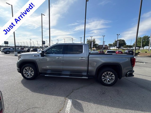 Used 2025 GMC Sierra 1500 Denali w/ Technology Package AWD/4WD image 6
