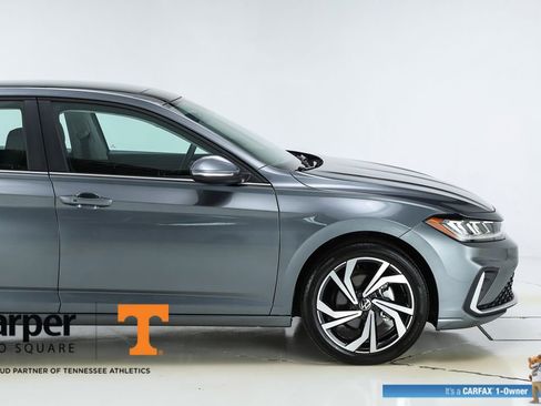 Used 2025 Volkswagen Jetta SEL FWD image 49