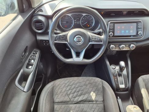 Used 2021 Nissan Kicks S FWD image 11