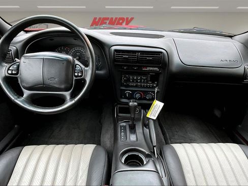 Used 2002 Chevrolet Camaro Z28 w/ SS Performance/Appearance Pkg RWD image 7