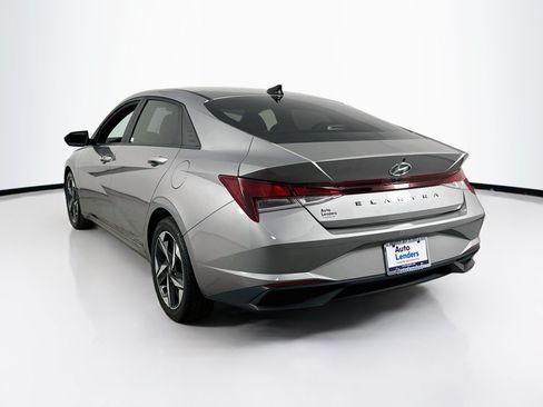 Used 2023 Hyundai Elantra SEL w/ Convenience Package FWD image 7