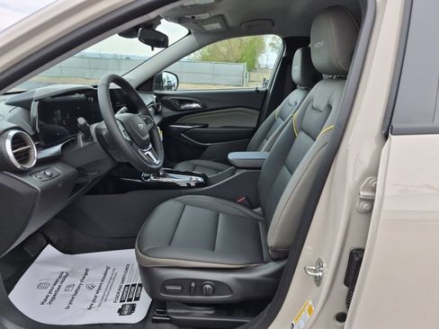 New 2026 Chevrolet Trax ACTIV FWD image 12