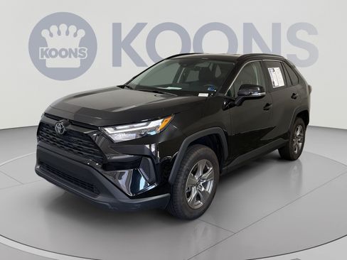 Used 2024 Toyota RAV4 XLE w/ Weather Package AWD/4WD image 1