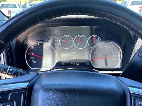 Used 2020 Chevrolet Silverado 1500 LT w/ Convenience Package AWD/4WD image 14