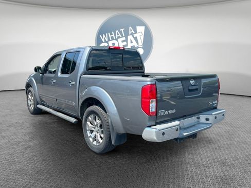 Used 2017 Nissan Frontier SL w/ Moonroof Package AWD/4WD image 6