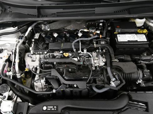 Used 2025 Toyota Corolla LE FWD image 33