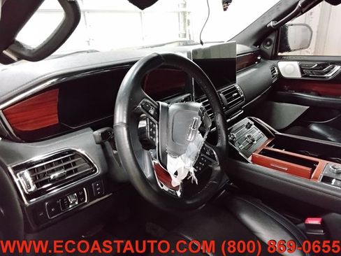 Used 2024 Lincoln Navigator L Reserve AWD/4WD image 12