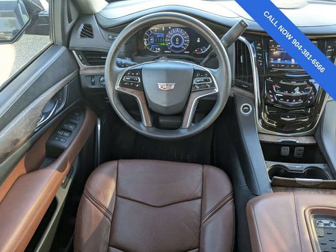 Used 2016 Cadillac Escalade Premium AWD/4WD image 18