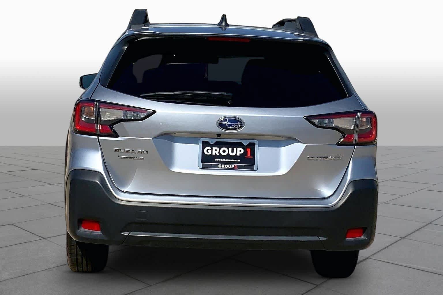 Used 2025 Subaru Outback Premium AWD/4WD image 5