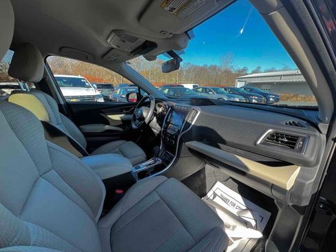 Used 2022 Subaru Ascent Premium w/ Convenience Package image 18