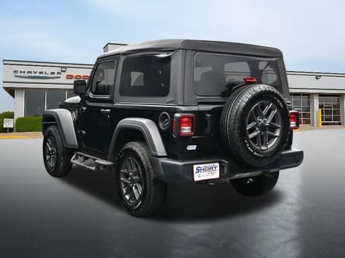 Used 2025 Jeep Wrangler Sport AWD/4WD image 3