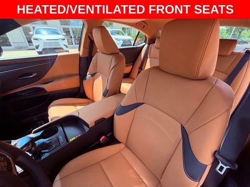 Used 2025 Lexus ES 350 w/ Premium Package FWD image 13