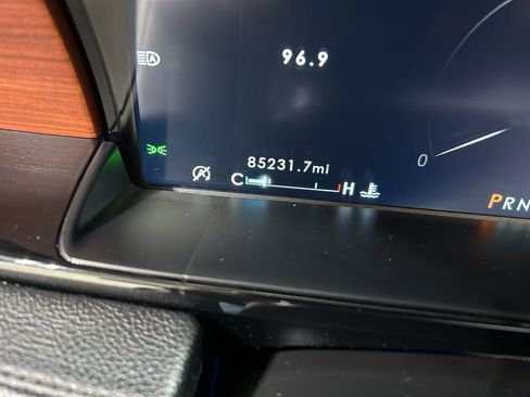 Used 2021 Lincoln Navigator Reserve image 16