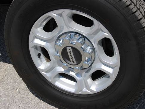 Used 2025 Ford F250 XL w/ XL Off-Road Package AWD/4WD image 17