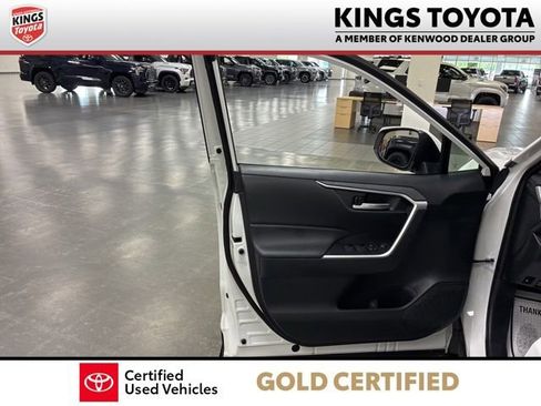Certified 2025 Toyota RAV4 XLE AWD/4WD image 19