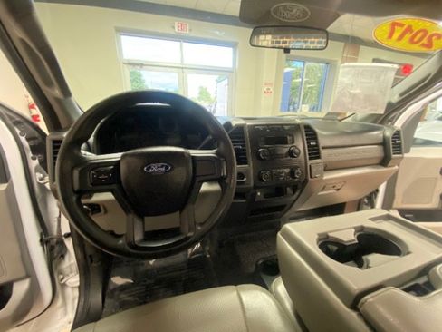 Used 2017 Ford F250 XL RWD image 14