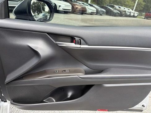 Certified 2023 Toyota Camry SE FWD image 15