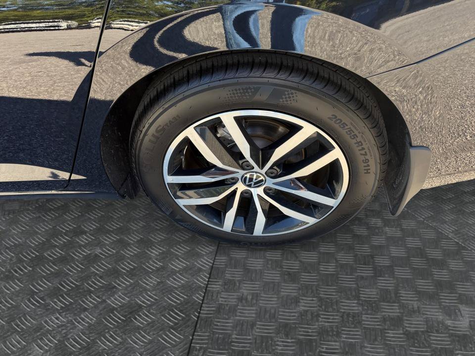 Certified 2026 Volkswagen Jetta SE FWD image 22