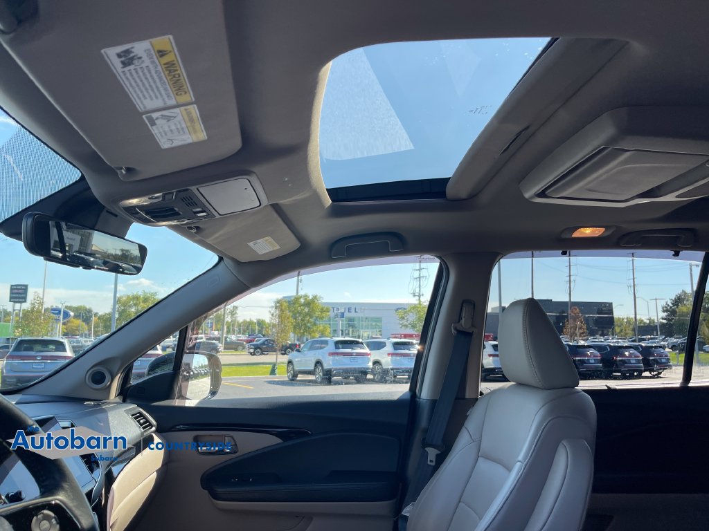 Used 2019 Honda Pilot Elite image 18