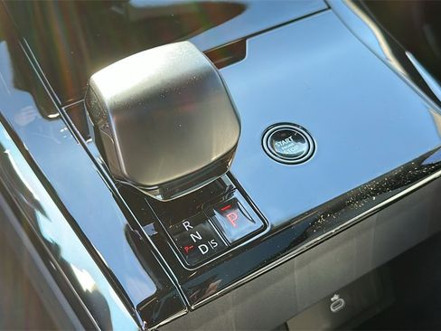 New 2025 Land Rover Range Rover Sport SV Edition Two image 23