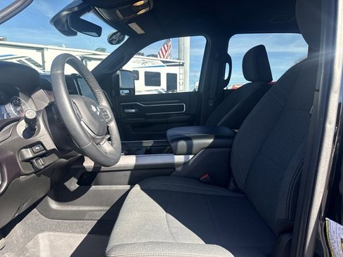 Used 2024 RAM 2500 Big Horn w/ Night Edition image 15