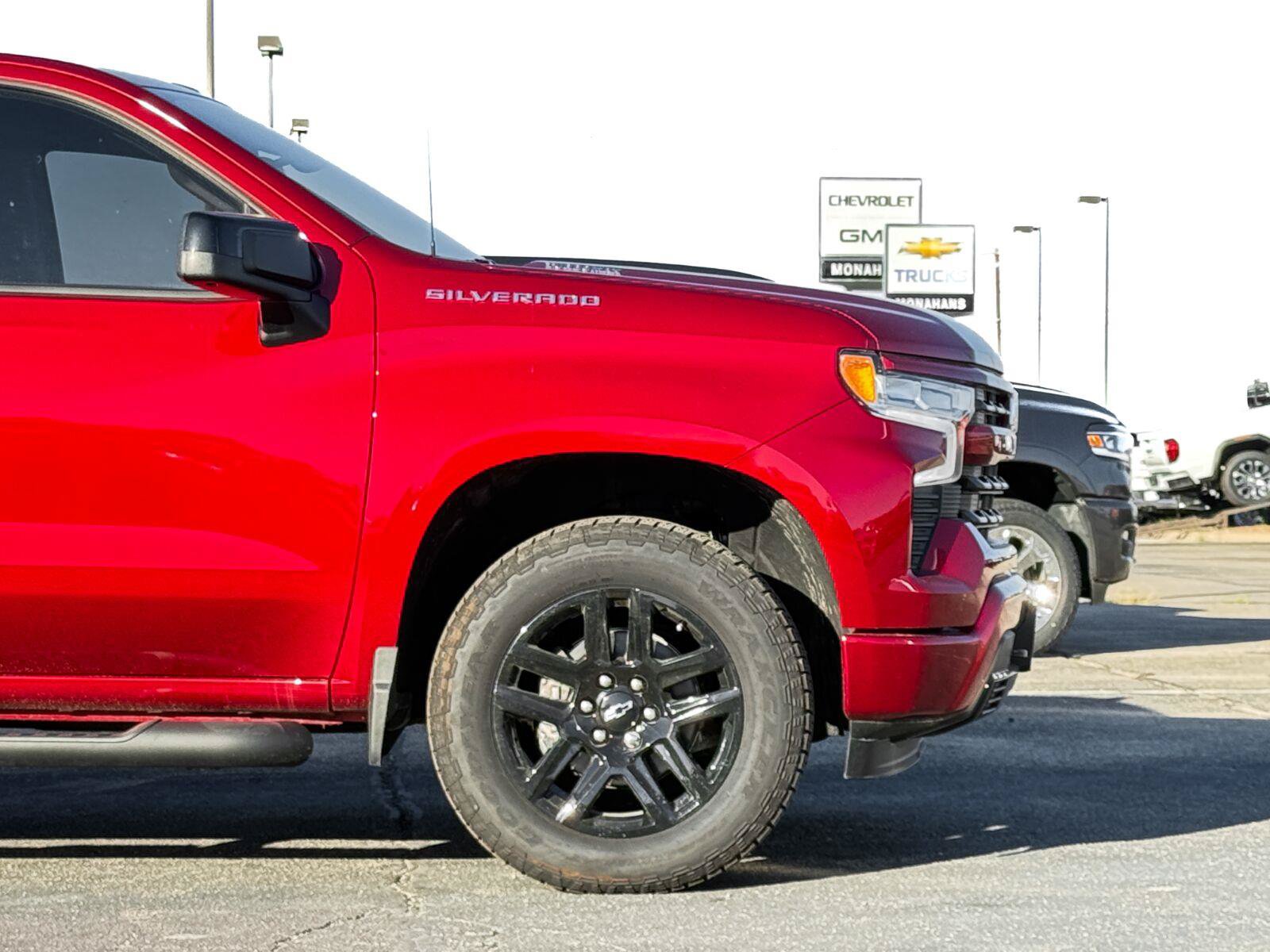 Used 2026 Chevrolet Silverado 1500 RST w/ RST Select Package AWD/4WD image 9