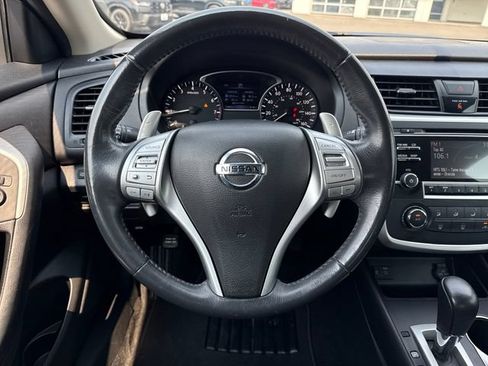 Used 2017 Nissan Altima 2.5 SR w/ Midnight Edition Package FWD image 20