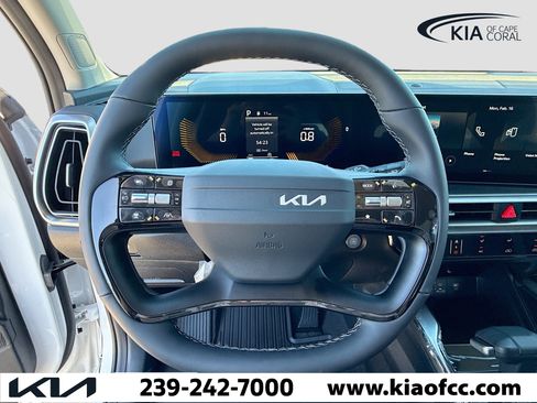 New 2026 Kia Sorento LX FWD image 38