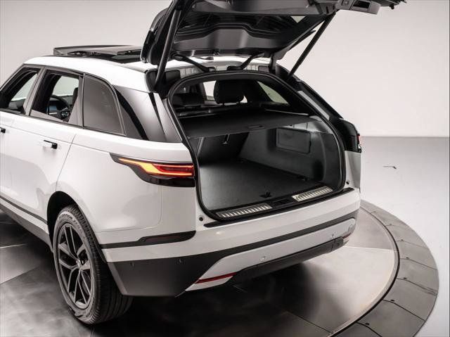 New 2026 Land Rover Range Rover Velar S AWD/4WD image 32