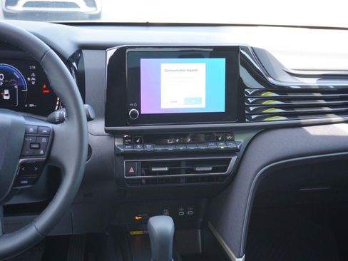 Used 2026 Toyota Camry LE FWD image 15