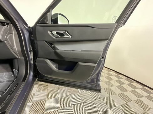 Certified 2025 Land Rover Range Rover Velar S image 22