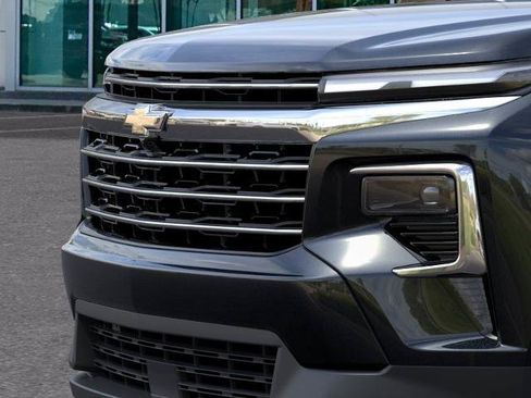New 2026 Chevrolet Traverse LT w/ Sun and Wheel Package FWD image 37