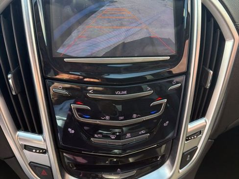Used 2016 Cadillac SRX Luxury FWD image 11