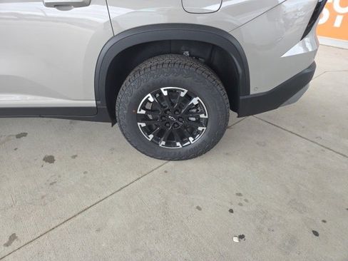 New 2026 Chevrolet Traverse Z71 w/ Enhanced Driving Package image 6